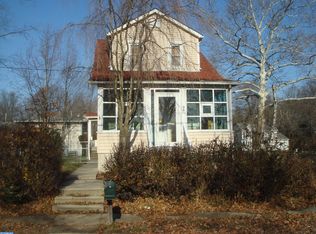 96 Crescent Ave, Ewing, NJ 08638