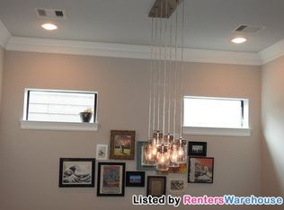 1610 E Bonner St #B, Houston, TX 77007