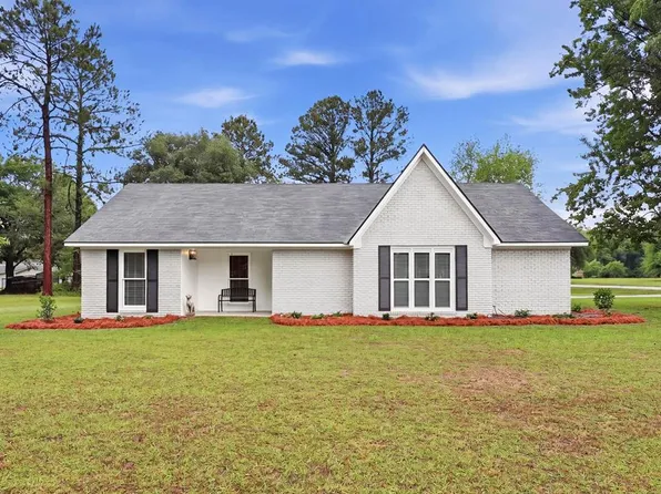 145 Northwood Dr, Leesburg, GA 31763