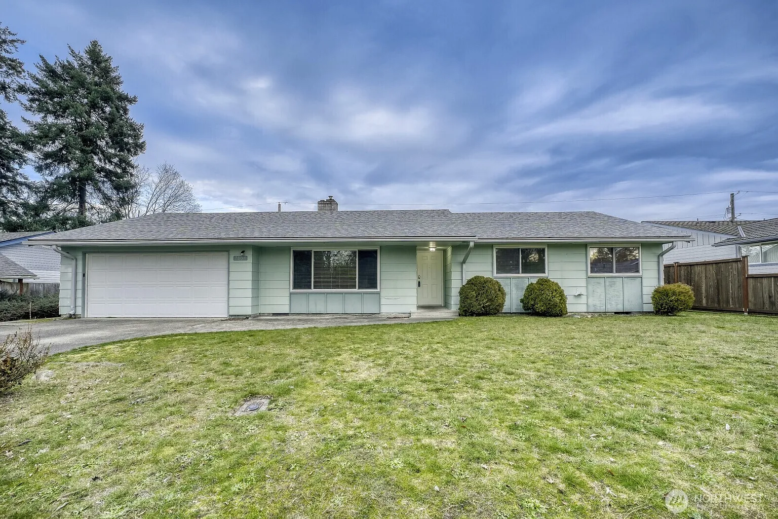 7807 76th Avenue SW photo 1