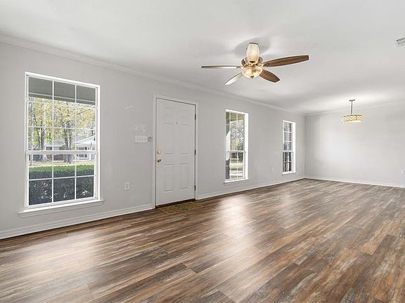 4th image of 6271 Woodside Drive