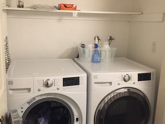 5th image of 402 El Centro St APT 9