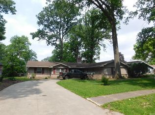 4609 N Gishler Dr, Muncie, IN 47304