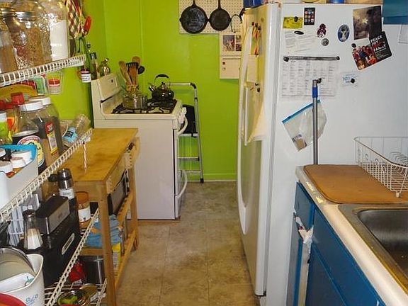 5th image of 219 W 144th St APT 34
