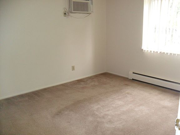 3rd image of 3060 Marshall Ave APT 412