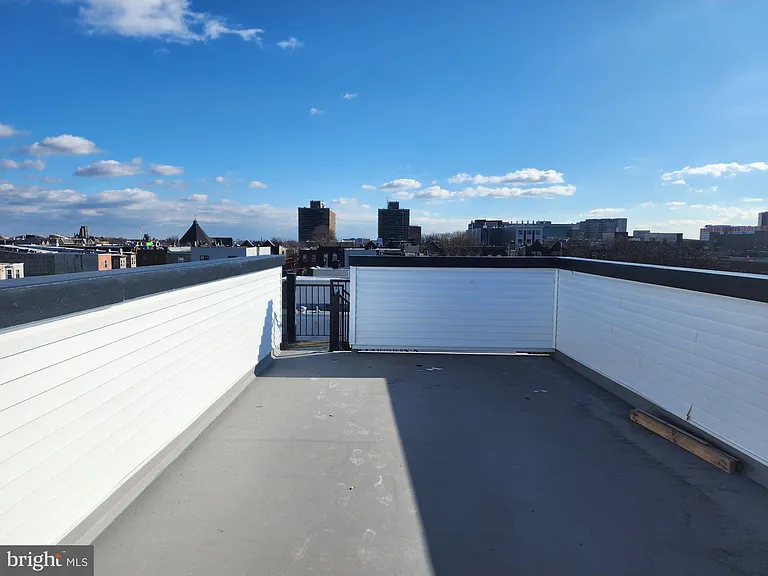 2025 N 16th St #2 — Photo 7