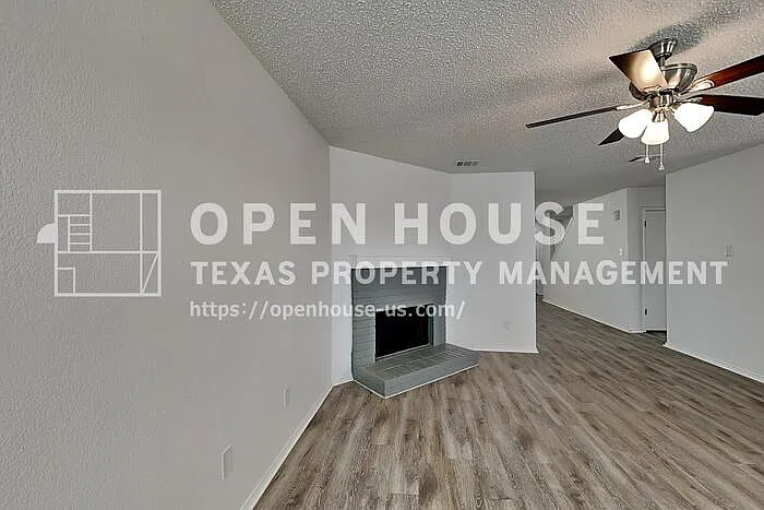7900 Canoe Ridge Ln — Photo 5