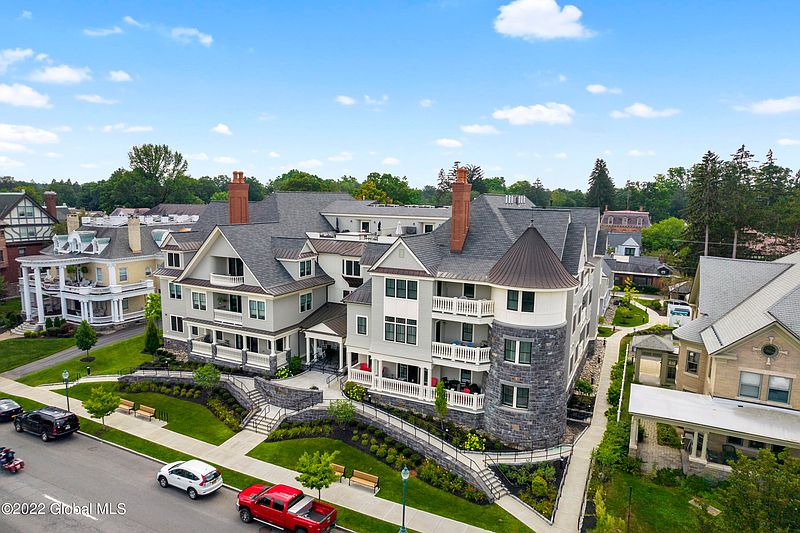 2nd image of 46 Union Avenue #105