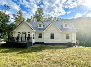 1866 Pond Fork Rd, Madison, WV 25130