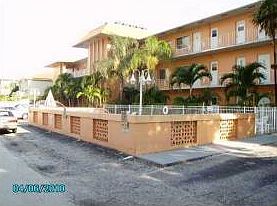 3rd image of 3061 49th St APT 1