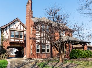 175 N Taylor Ave, Oak Park, IL 60302