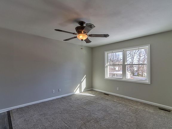 2nd image of 5011 Jamestown Dr