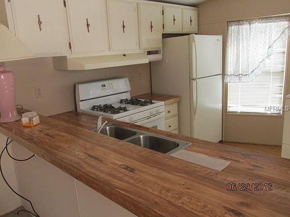 3rd image of 34949 1st Ave