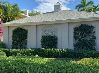 624 7th Ave S, Naples, FL 34102