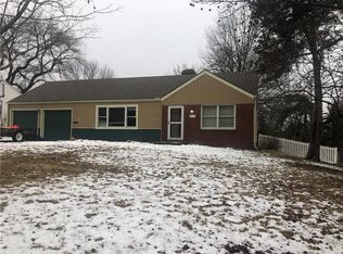 2617 W 75th Ter, Prairie Village, KS 66208