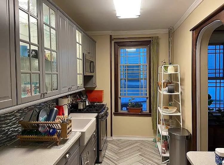 61-02 Grove St #1F — Photo 3