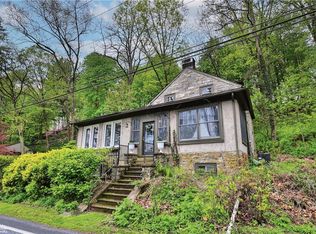 3100 N Delaware Dr, Easton, PA 18040