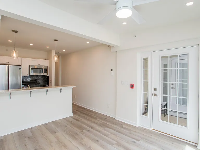 41 Bridge St #D — Photo 4