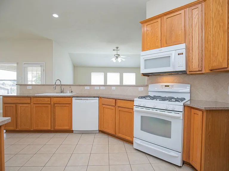 835 Aqua Vista Ln — Photo 22