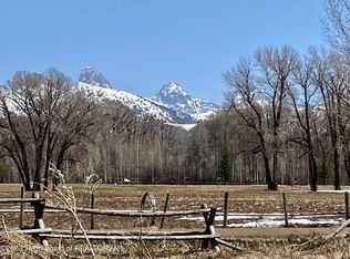 962 Granite Basin Loop, Tetonia, ID 83452