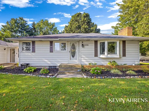 2414 Barry St, Hudsonville, MI 49426