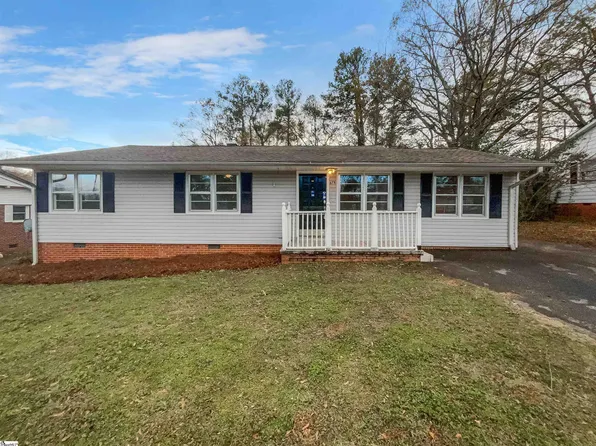678 Magness Dr, Spartanburg, SC 29303