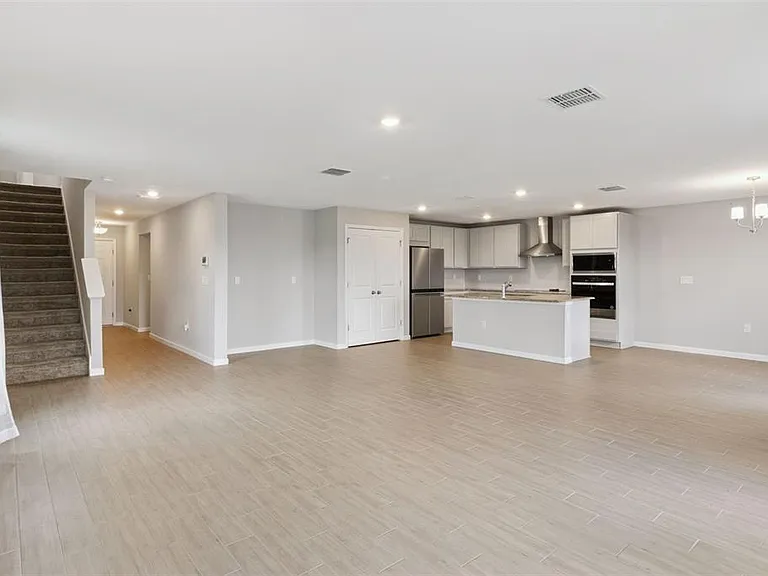 5580 Maddie Dr — Photo 10