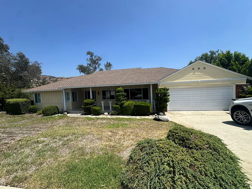 1201 Imperial Dr