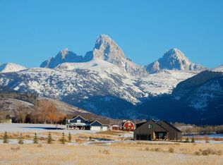 2020 Edelweiss Ln, Driggs, ID 83422