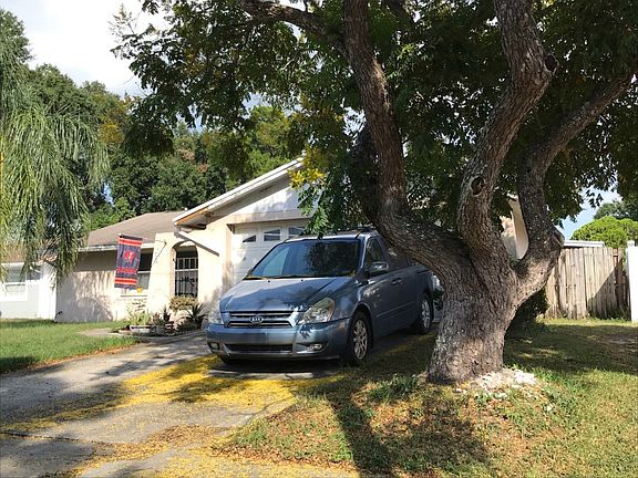 2nd image of 6809 Dickinson Ct