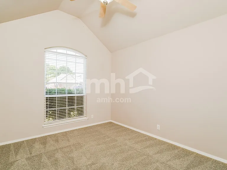 8101 S Elder Ave — Photo 18