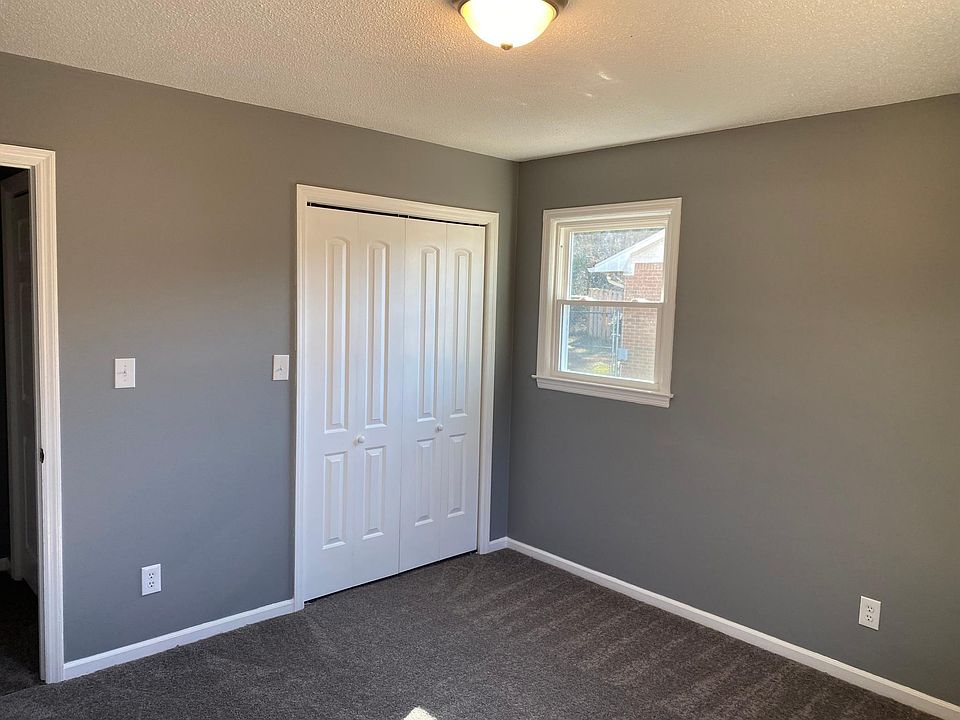 1st image of 4023 Pebblebrook Ct #B