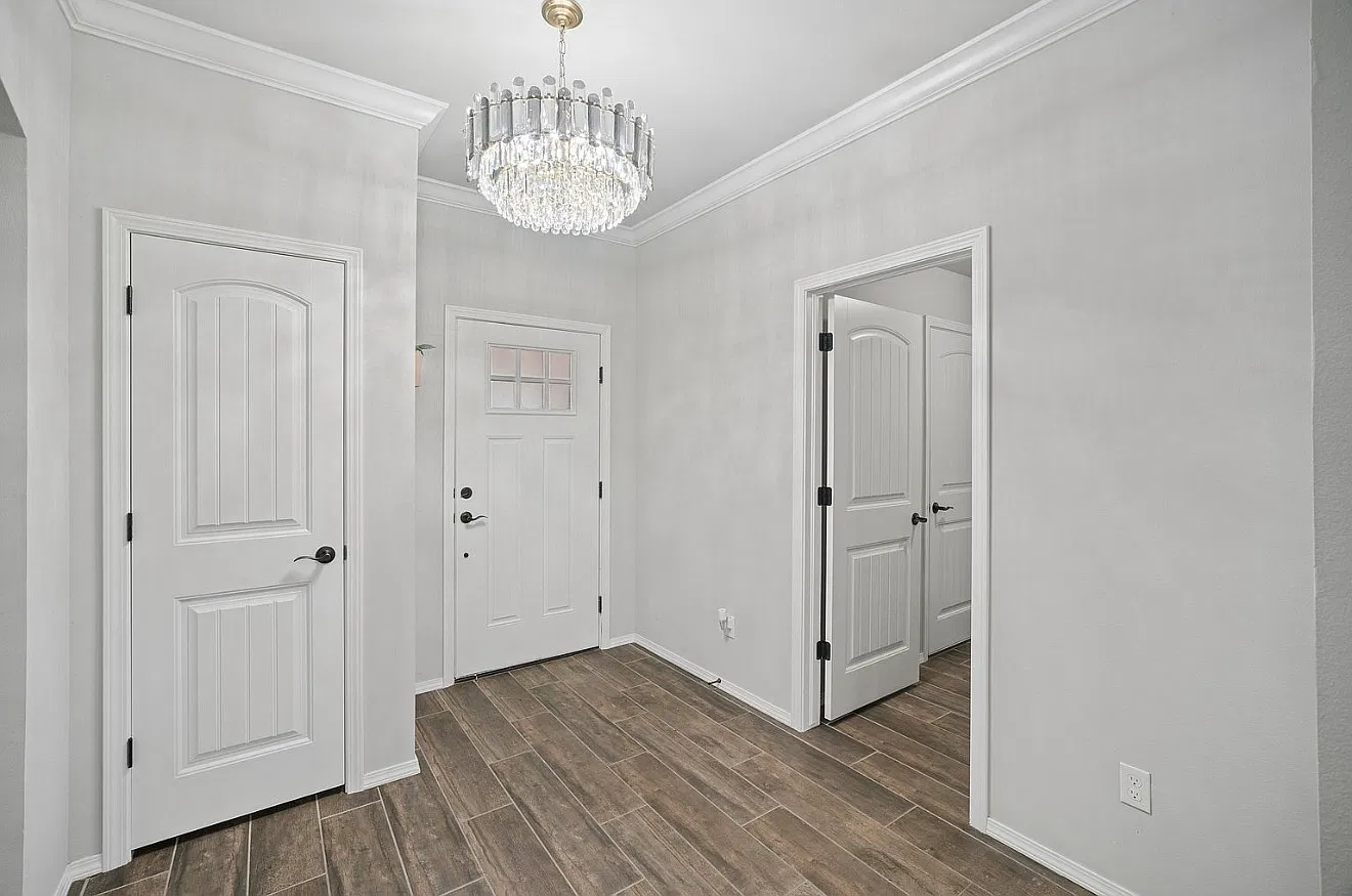 3 bed, 1696 sqft, $2,250 — Photo 4