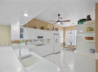 2415 Hidden Lake Dr APT 3, Naples, FL 34112