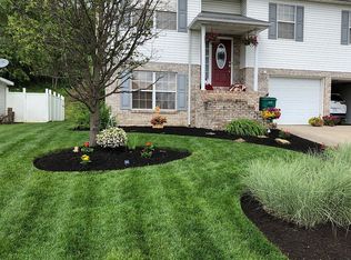517 Diamond Dr, Hurricane, WV 25526