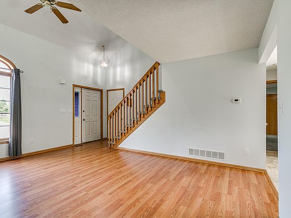3rd image of 1922 Wyngate Dr