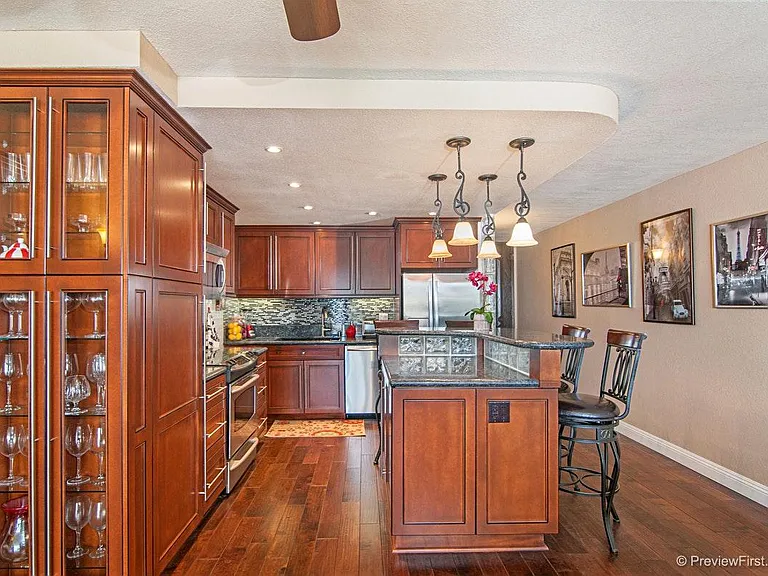 3916 Riviera Dr #403 — Photo 6