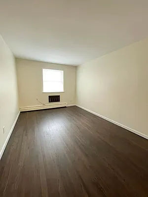 Rented by Giaps Realty Group LLC | media 8