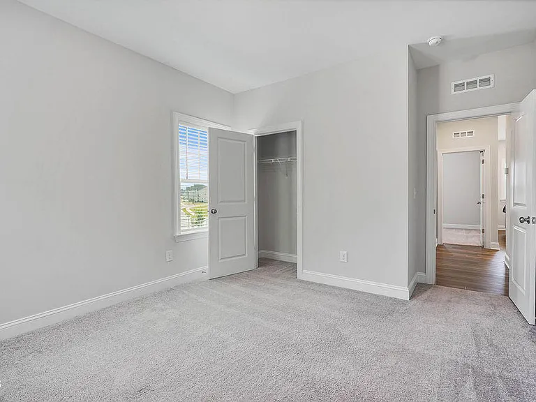 1809 Delaney Hills Ln — Photo 44