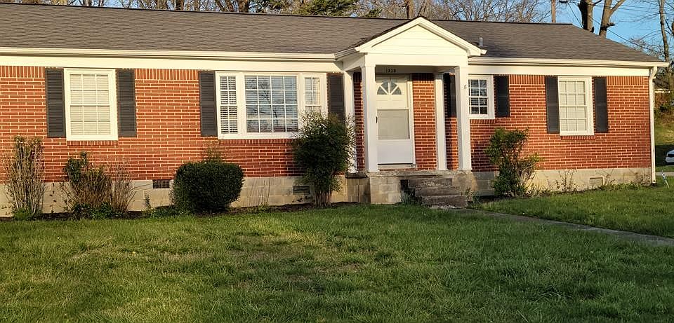 1st image of 1325 Maddux Ave