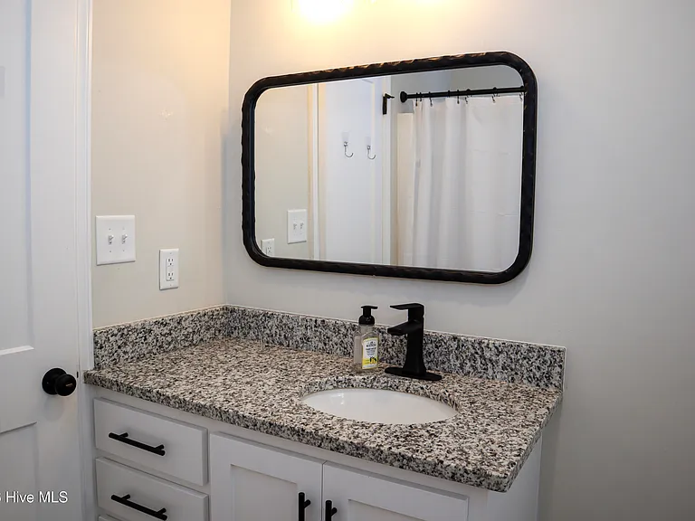 8359 Inscoe Rd — Photo 13
