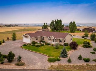 15 Prairie Breeze Rd, Riverton, WY 82501