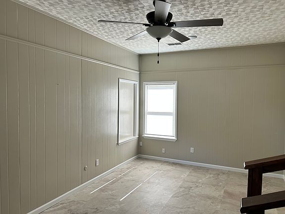 2nd image of 7005 Penton St
