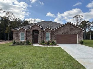 107 County Road 3372, Cleveland, TX 77327