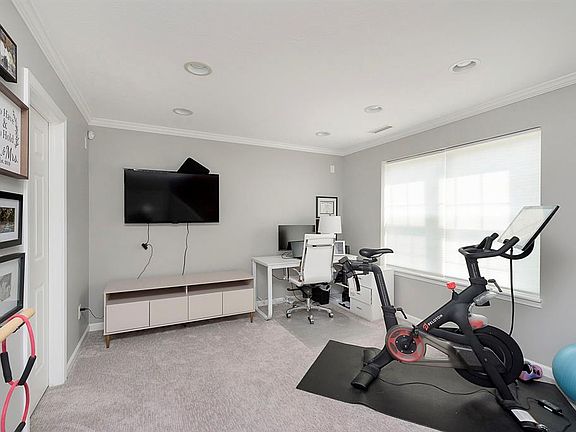 5th image of 9415 Glencroft Way
