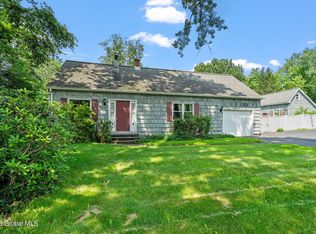 6075 Johnston Rd, Slingerlands, NY 12159