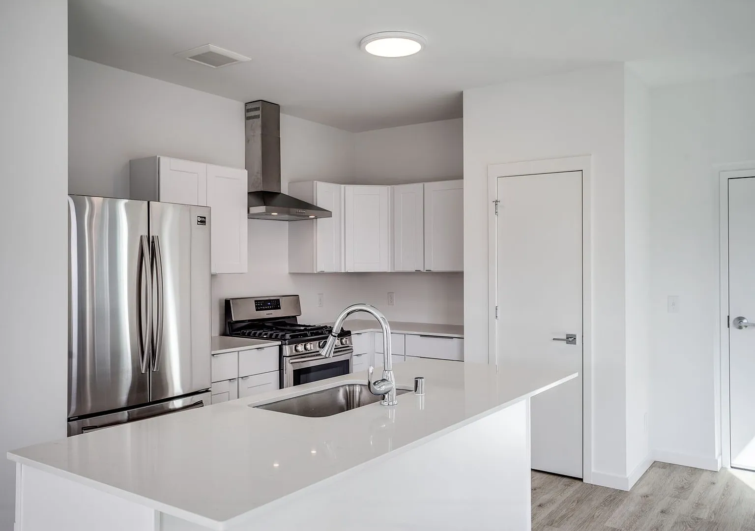 3329 Nicollet Ave — Photo 2