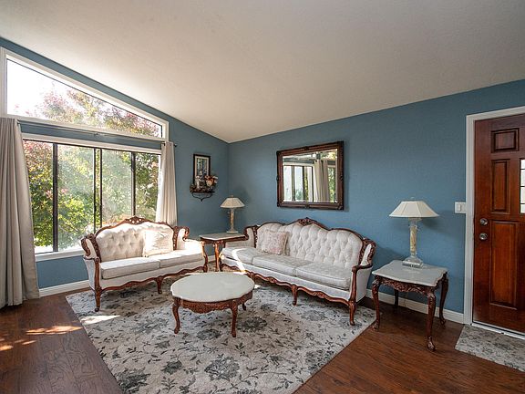 4th image of 85 La Lomita