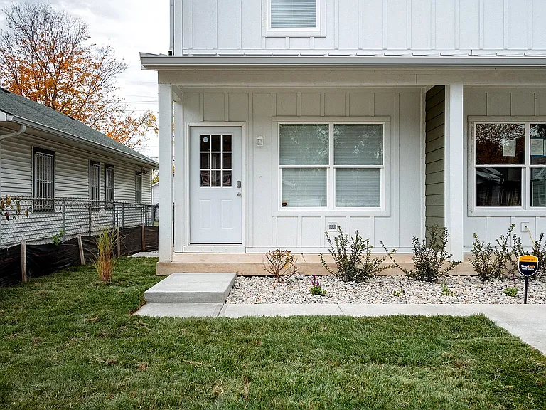 3909 Winthrop Ave #B — Photo 21