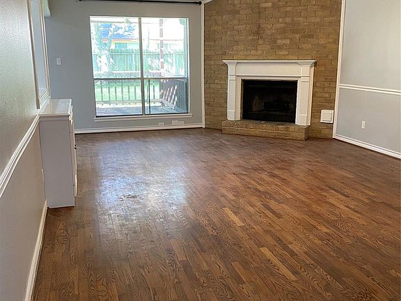 5th image of 15330 Meadow Village Dr